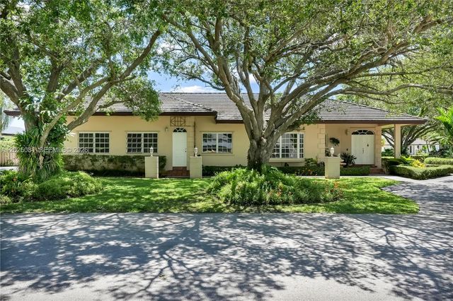 9861 SW 130th St, Miami, FL 33176