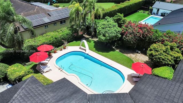 9861 SW 130th St, Miami, FL 33176