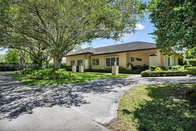 9861 SW 130th St, Miami, FL 33176