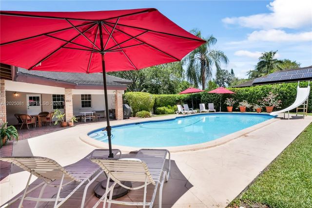 9861 SW 130th St, Miami, FL 33176