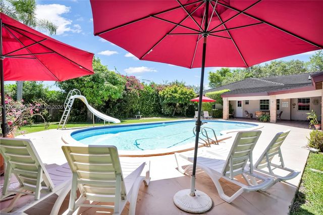 9861 SW 130th St, Miami, FL 33176