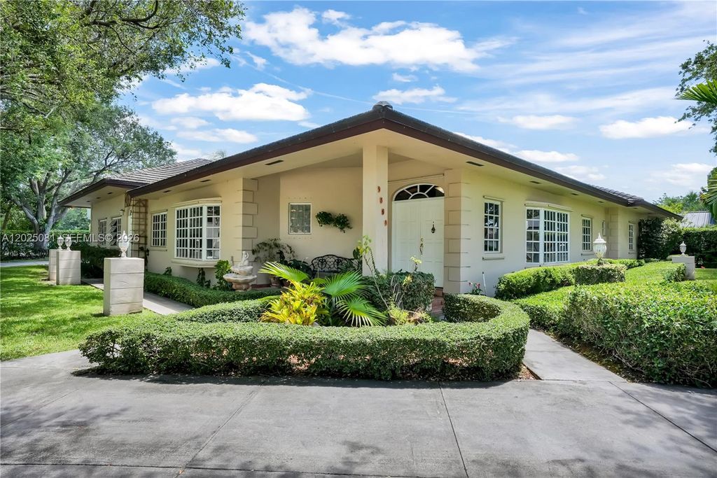 9861 SW 130th St, Miami, FL 33176