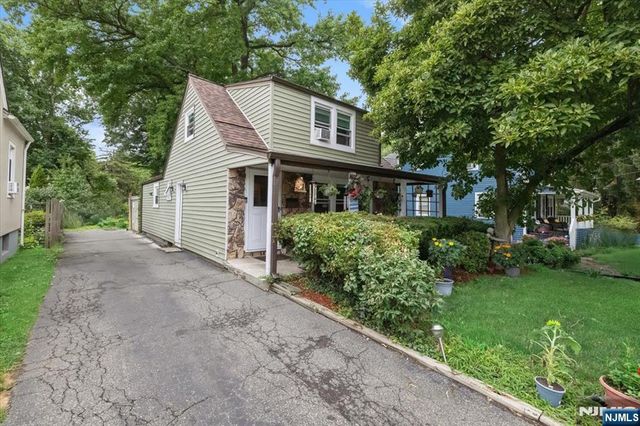 203 Willow Avenue, Hackensack, NJ 07601
