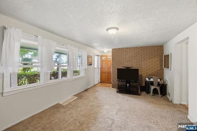 203 Willow Avenue, Hackensack, NJ 07601