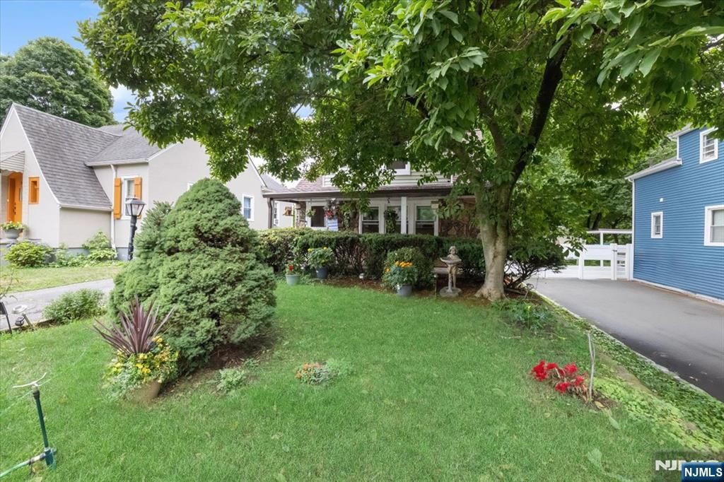 203 Willow Avenue, Hackensack, NJ 07601
