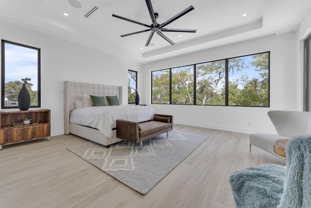 239 NE 11th Street, Delray Beach, FL 33444