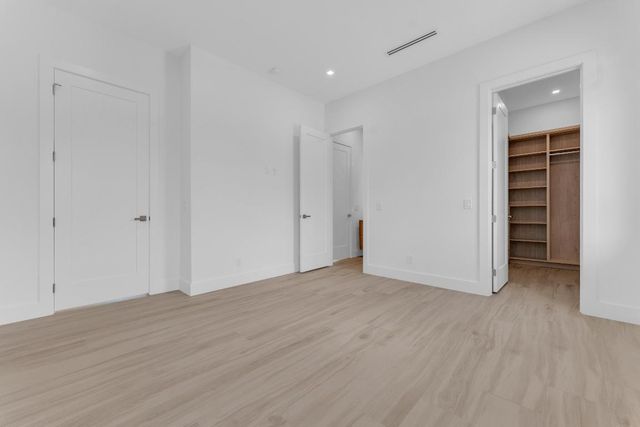 239 NE 11th Street, Delray Beach, FL 33444