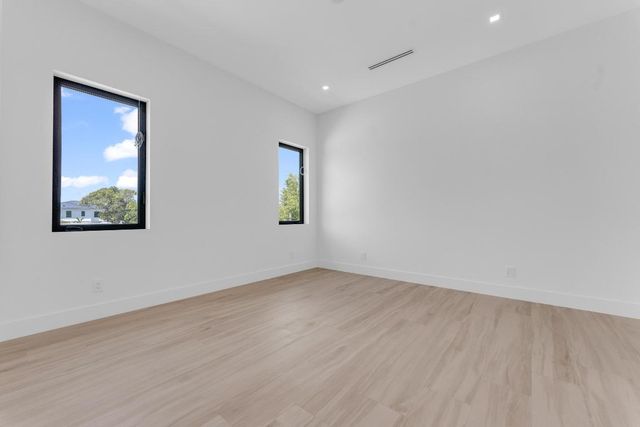 239 NE 11th Street, Delray Beach, FL 33444