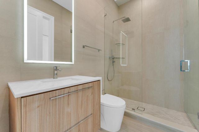 239 NE 11th Street, Delray Beach, FL 33444