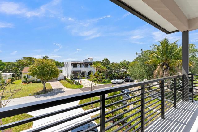 239 NE 11th Street, Delray Beach, FL 33444