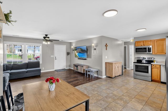 115 Spanish Ct, Dickson, TN 37055