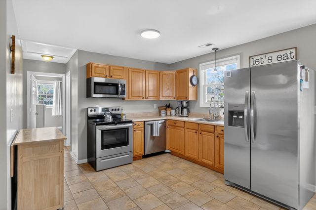 115 Spanish Ct, Dickson, TN 37055