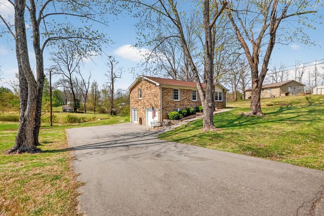 115 Spanish Ct, Dickson, TN 37055