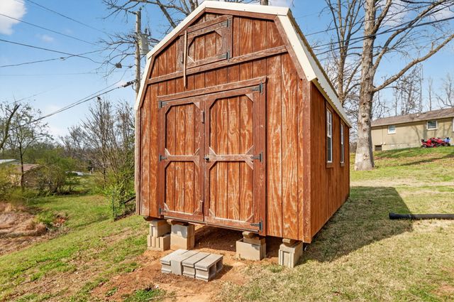 115 Spanish Ct, Dickson, TN 37055