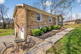115 Spanish Ct, Dickson, TN 37055