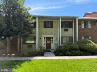 1 LAWRENCE RD #B2B, Broomall, PA 19008