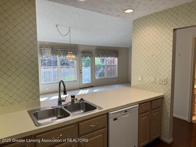 894 Lenna Keith Circle, East Lansing, MI 48823