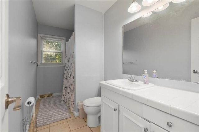 7906 Appleton Avenue, Raytown, MO 64138