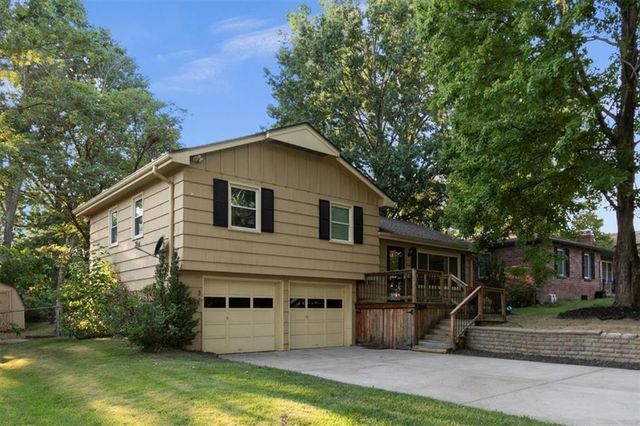 7906 Appleton Avenue, Raytown, MO 64138