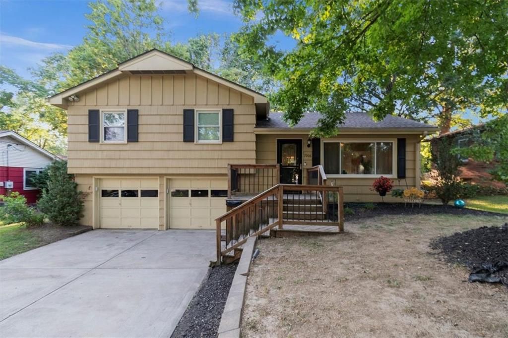 7906 Appleton Avenue, Raytown, MO 64138