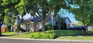 2138 Devonshire St, Napa, CA 94558