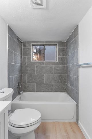 2501 Manor CIR A, Austin, TX 78723