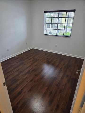 2630 NE 3rd Dr 101, Homestead, FL 33033