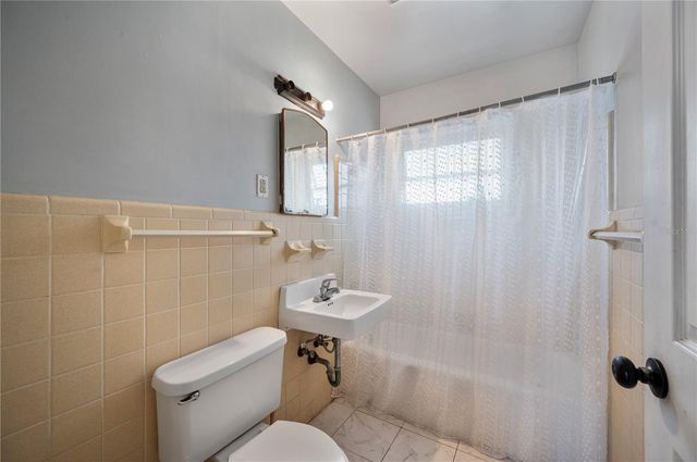 105 HILL CIRCLE, Lake Wales, FL 33859