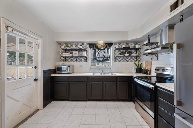 105 HILL CIRCLE, Lake Wales, FL 33859