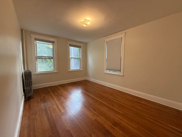 32 Sidlaw Rd 5, Boston, MA 02135
