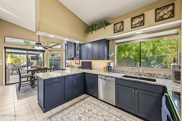322 E Hearne Way, Gilbert, AZ 85234