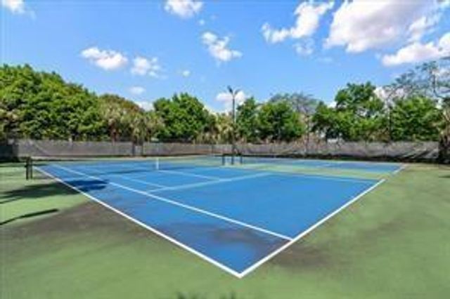 112 Lancaster Way, Royal Palm Beach, FL 33414