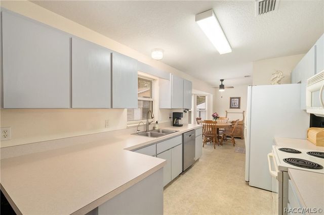 9329 E Sycamore Place, Inverness, FL 34450