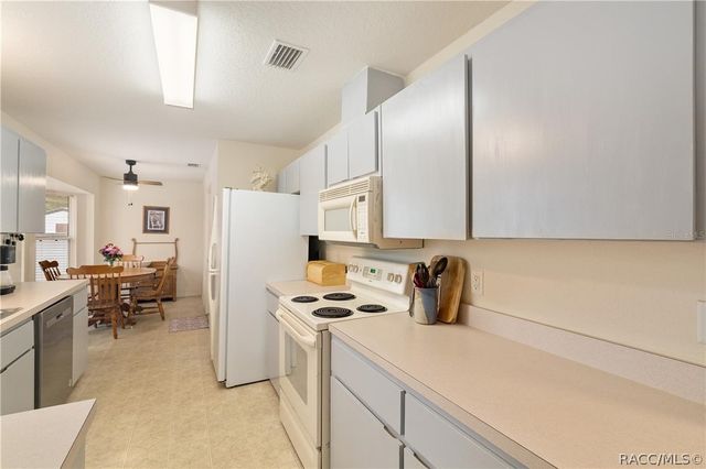 9329 E Sycamore Place, Inverness, FL 34450