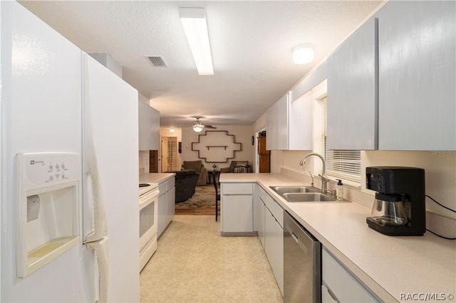 9329 E Sycamore Place, Inverness, FL 34450