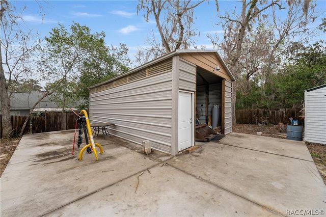 9329 E Sycamore Place, Inverness, FL 34450