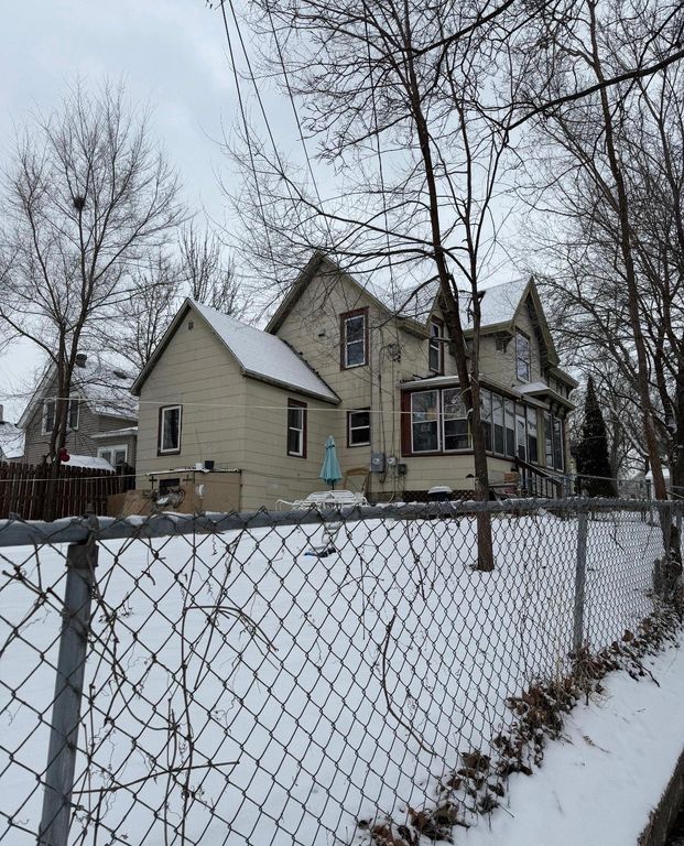 1119 Reaney Avenue, Saint Paul, MN 55106