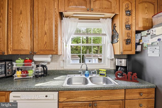 5 SUMNER CT, Fredericksburg, VA 22407