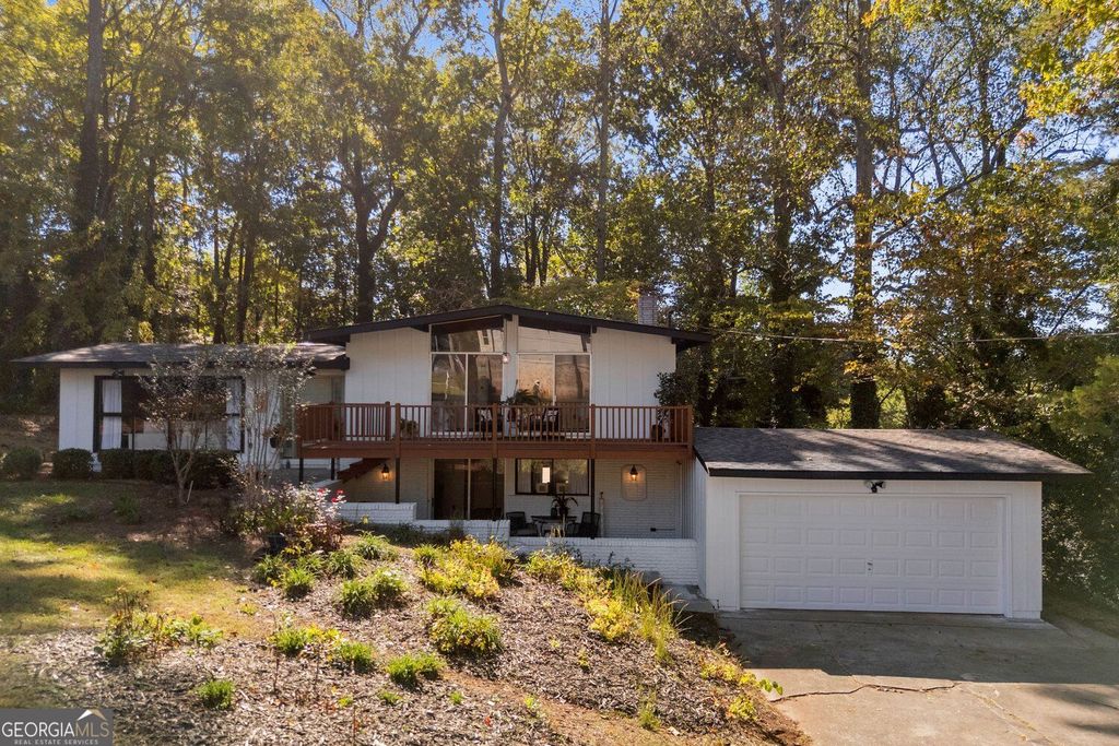 759 Dogwood Drive NW, Lawrenceville, GA 30046 — photo 3