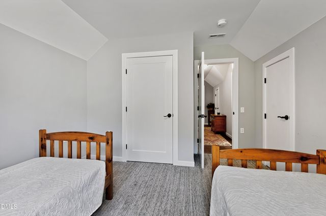 2560 New Hope Drive, Chapel Hill, NC 27514