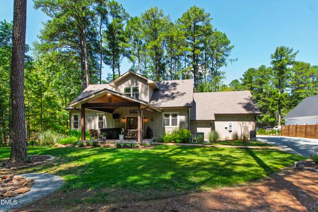 2560 New Hope Drive, Chapel Hill, NC 27514