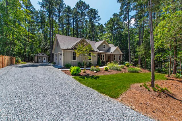 2560 New Hope Drive, Chapel Hill, NC 27514