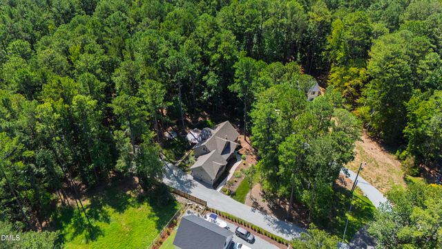 2560 New Hope Drive, Chapel Hill, NC 27514