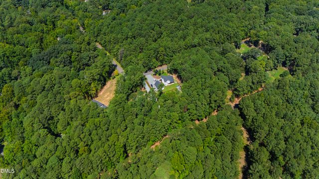 2560 New Hope Drive, Chapel Hill, NC 27514