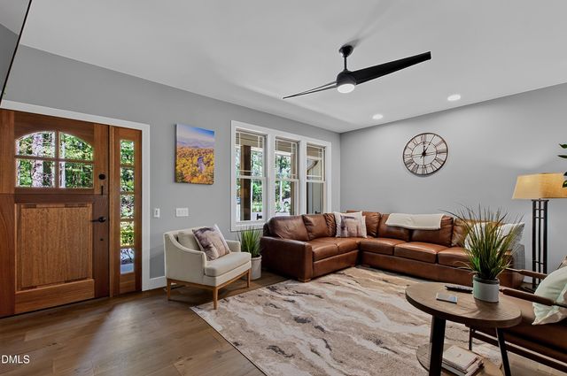 2560 New Hope Drive, Chapel Hill, NC 27514