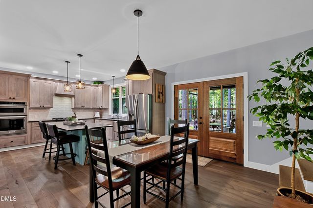 2560 New Hope Drive, Chapel Hill, NC 27514