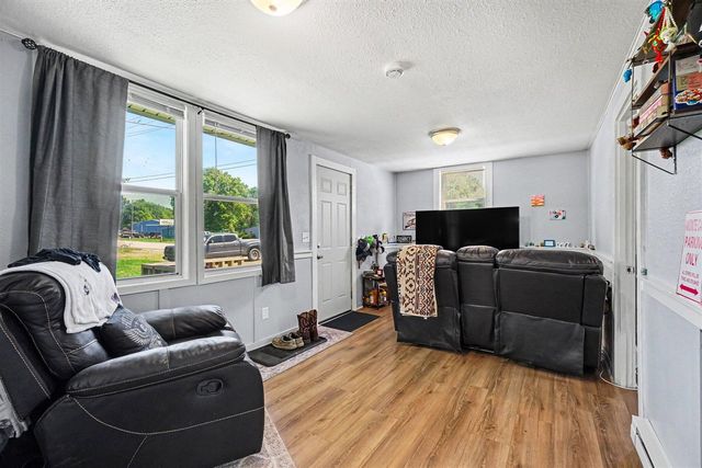521 N Spruce Street, Vicksburg, MI 49097