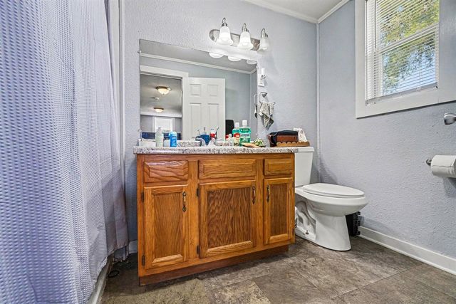 521 N Spruce Street, Vicksburg, MI 49097