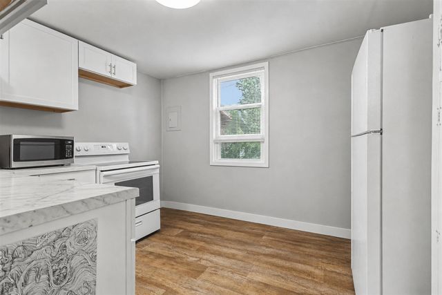 521 N Spruce Street, Vicksburg, MI 49097