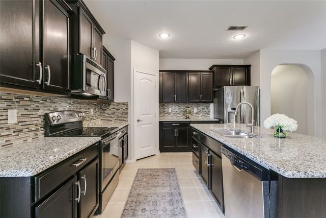 3932 Lazy River Ranch Road, Fort Worth, TX 76262